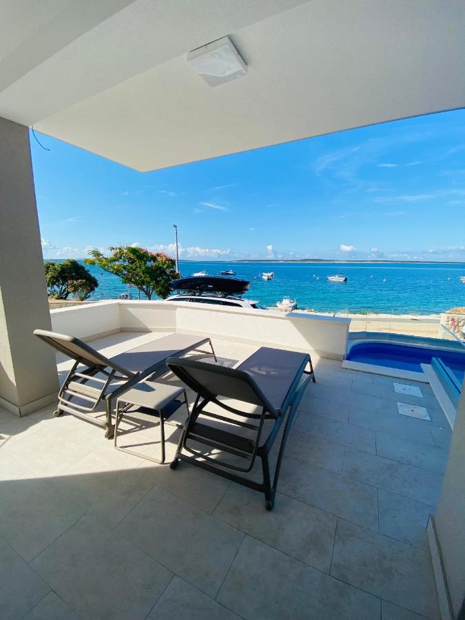 Villa Mondee Mandre Bagian luar foto