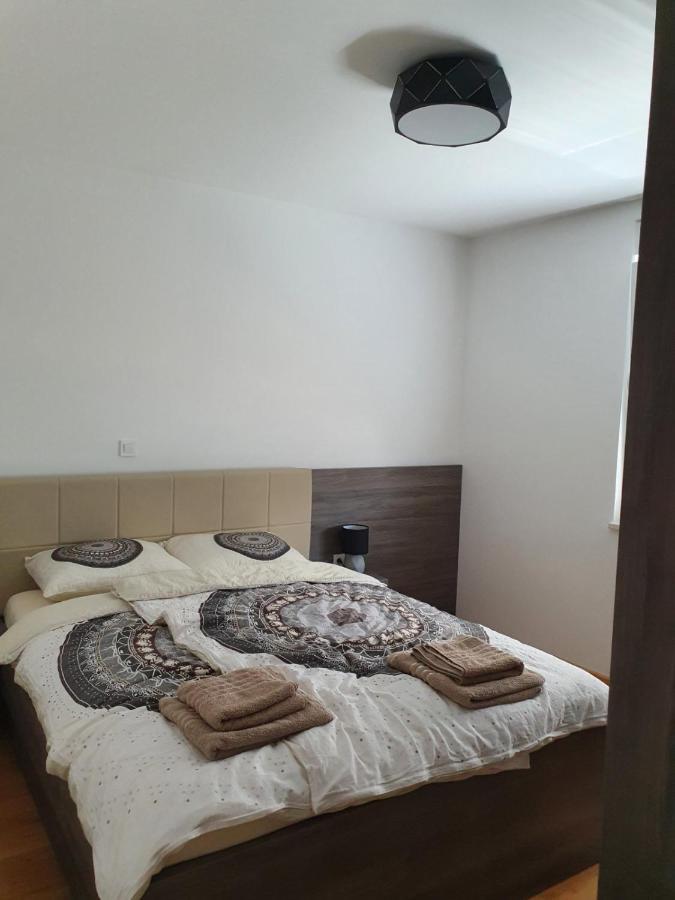 Villa Mondee Mandre Bagian luar foto
